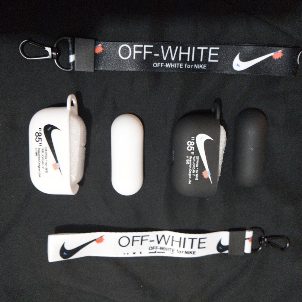 Airpod pro 3 and pro 2 cases with the strap